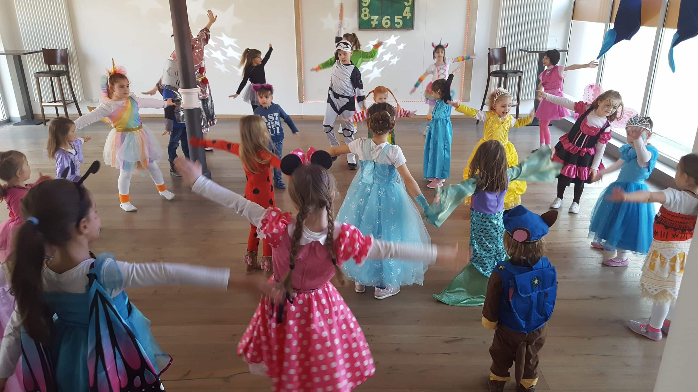 Kinderfasching ab 15Uhr33